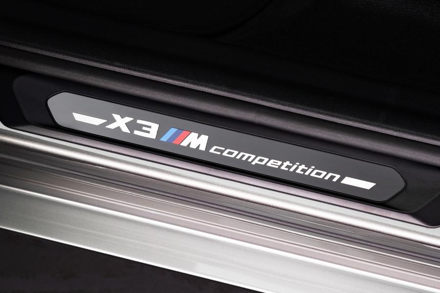 Детали интерьера BMW X3 M Competition (F97) 2019 года  (WW) (фото 65 из 85)